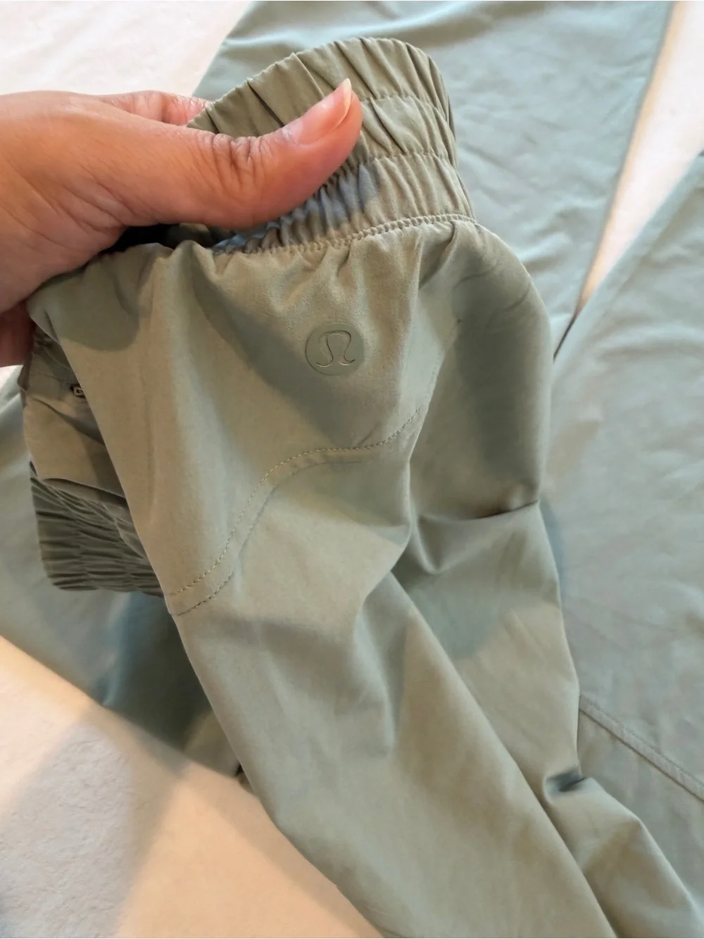 Lululemon Swift Mid-Rise Wide Leg Pant
